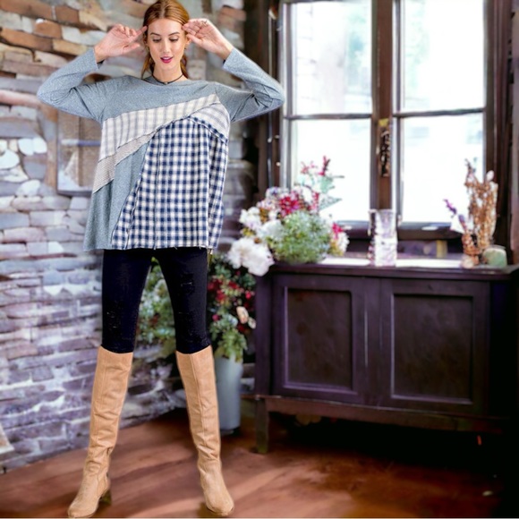 Plaid and Striped Mixed Print Tunic - Picture 4 of 6